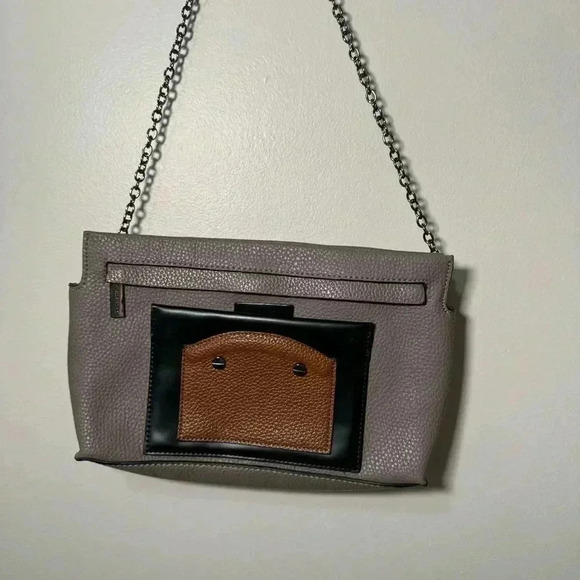 Danielle  Nicole genuine leather purse - Picture 2 of 6